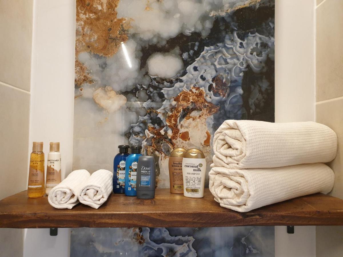 Beautiful Double En-Suite Room, Separate Entrance, Ilford, Central Line Gants Hill, Free Parking Εξωτερικό φωτογραφία
